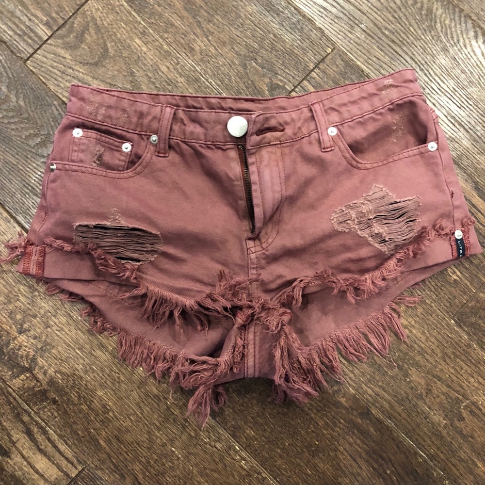 LITZ Mauve Distressed Shorts